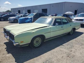  Salvage Ford LTD