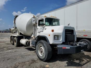  Salvage Mack 600 Dm600