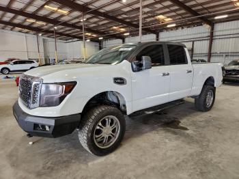  Salvage Nissan Titan