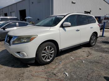  Salvage Nissan Pathfinder