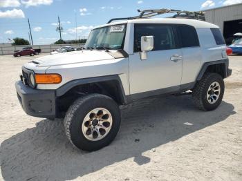  Salvage Toyota FJ Cruiser