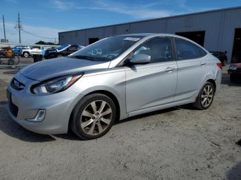  Salvage Hyundai ACCENT