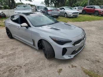  Salvage Kia Stinger