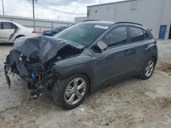  Salvage Hyundai KONA