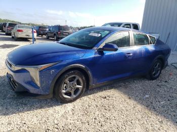  Salvage Kia K4 Lx