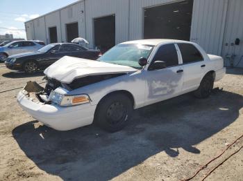  Salvage Ford Crown Vic