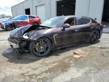  Salvage Porsche Panamera