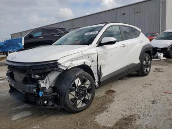  Salvage Hyundai KONA