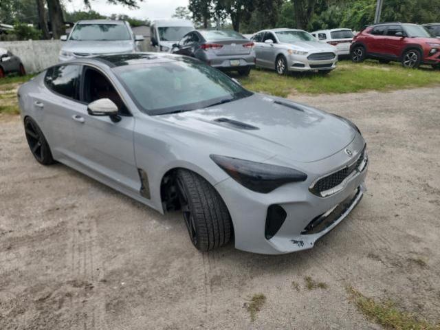  Salvage Kia Stinger