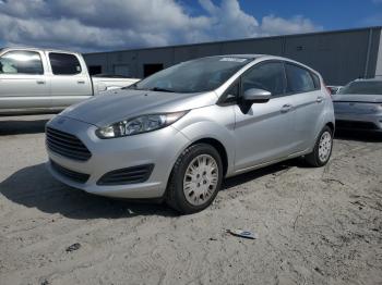  Salvage Ford Fiesta