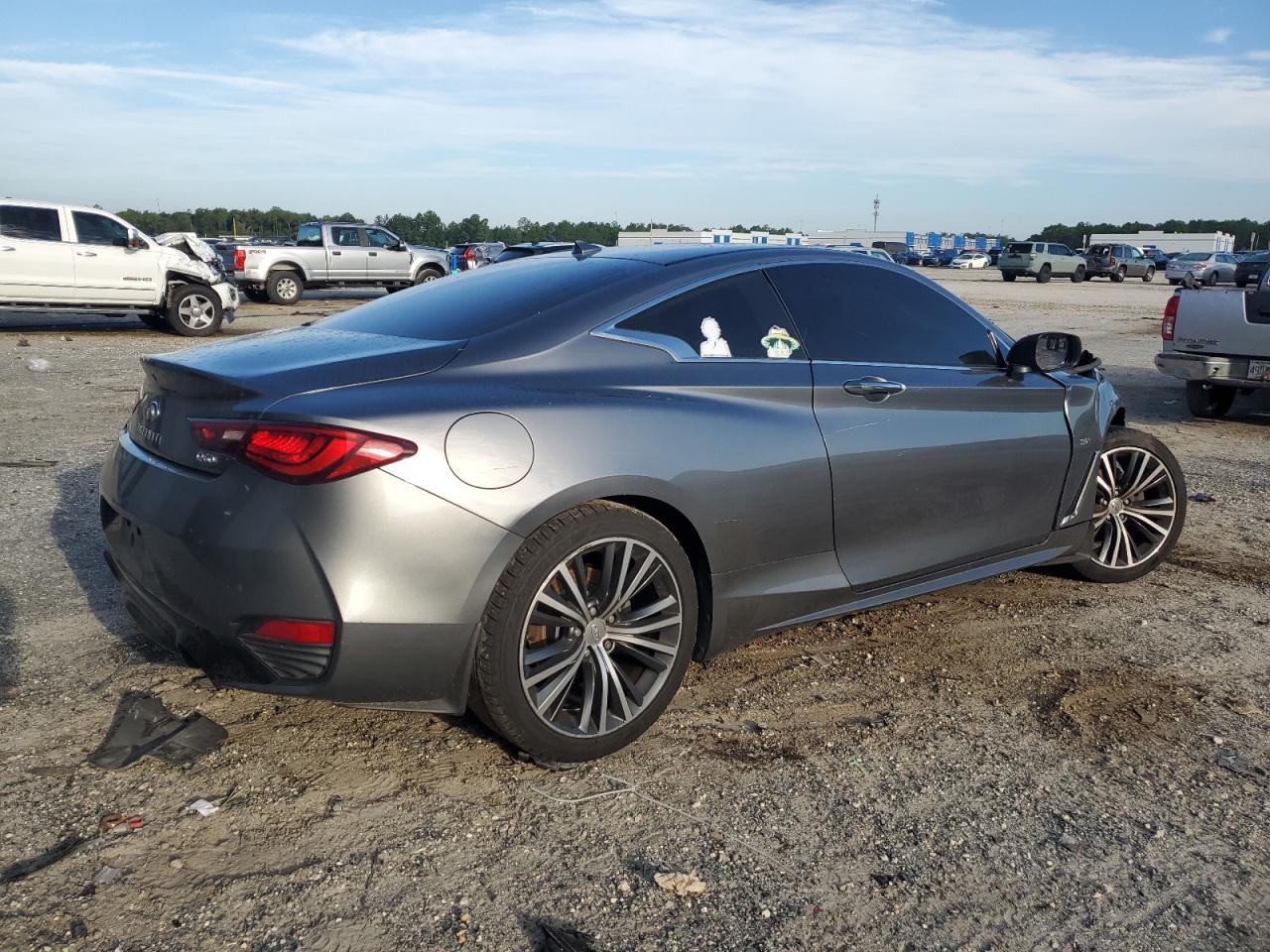 INFINITI Q60 Base Image 9