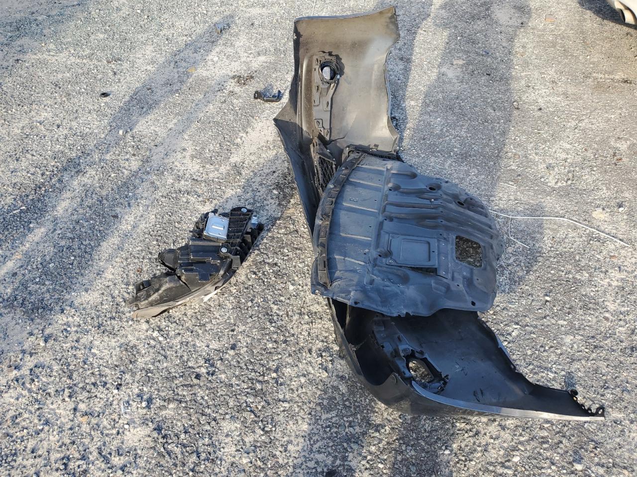 INFINITI Q60 Base Image 7