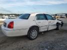 Lincoln Towncar Signature Limited Image 4
