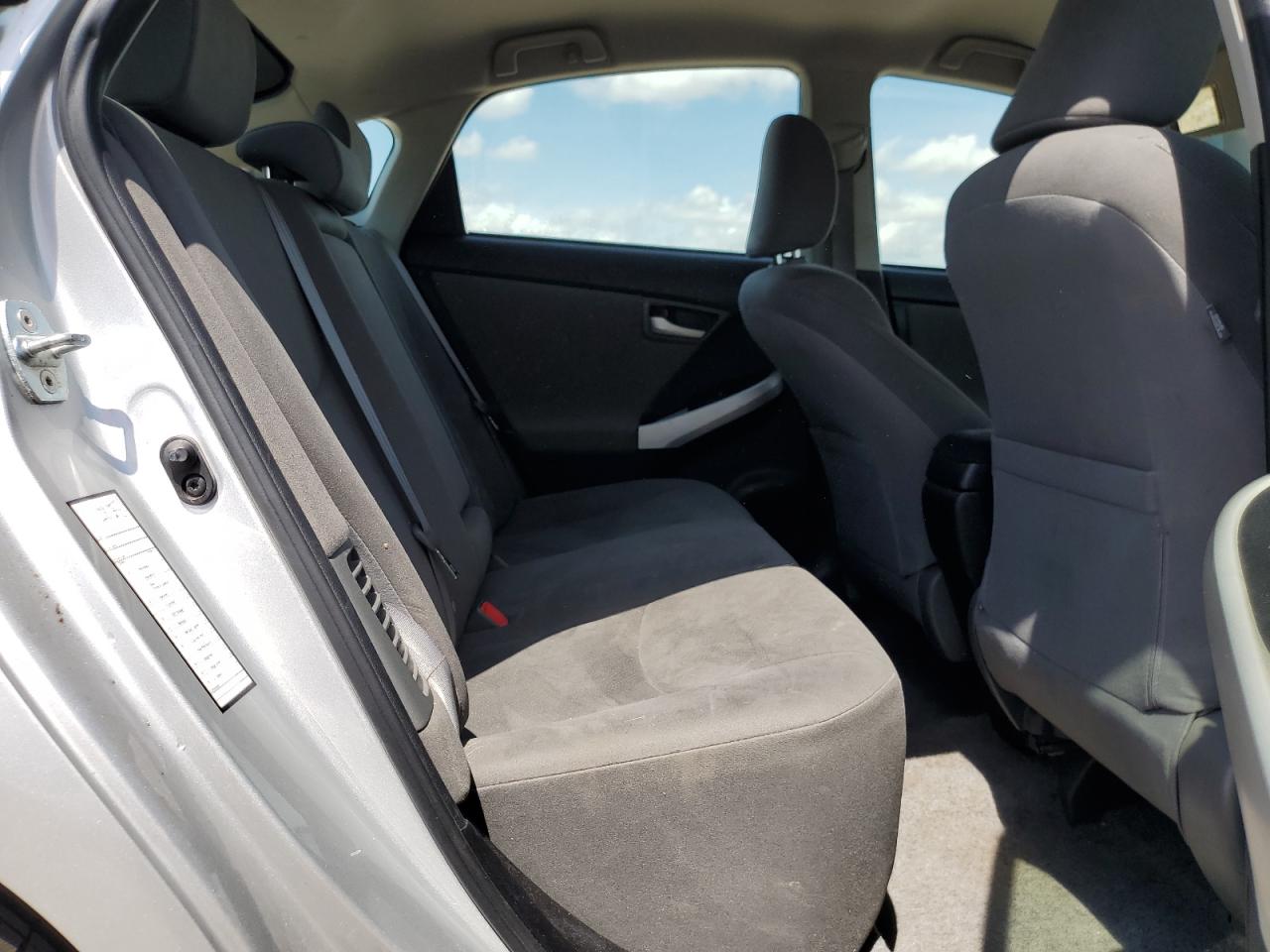 Toyota Prius Image 9