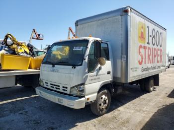  Salvage Isuzu Npr