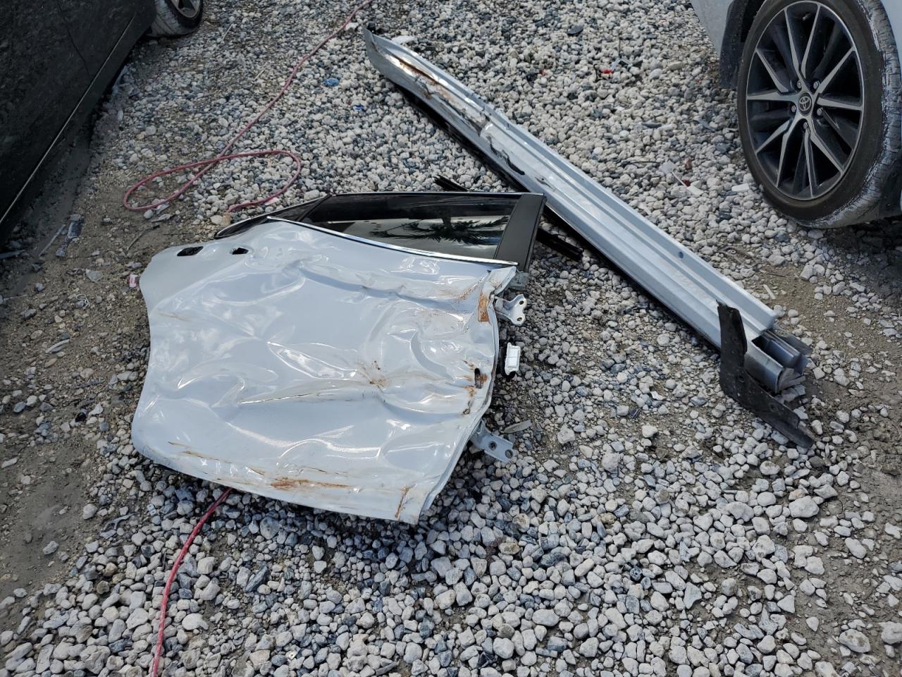 Toyota Camry Se Night Shade Image 4