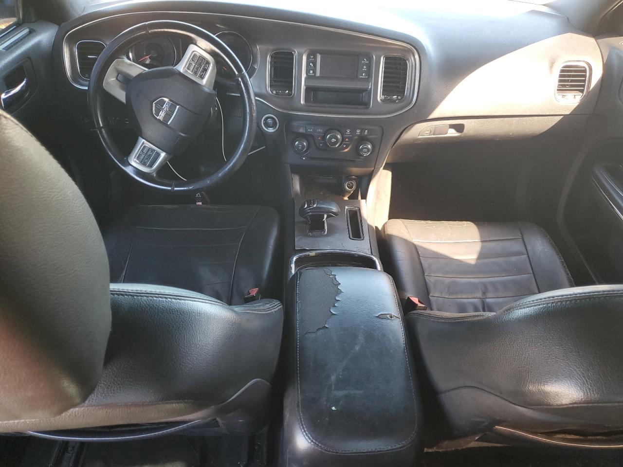 Dodge Charger Se Image 6