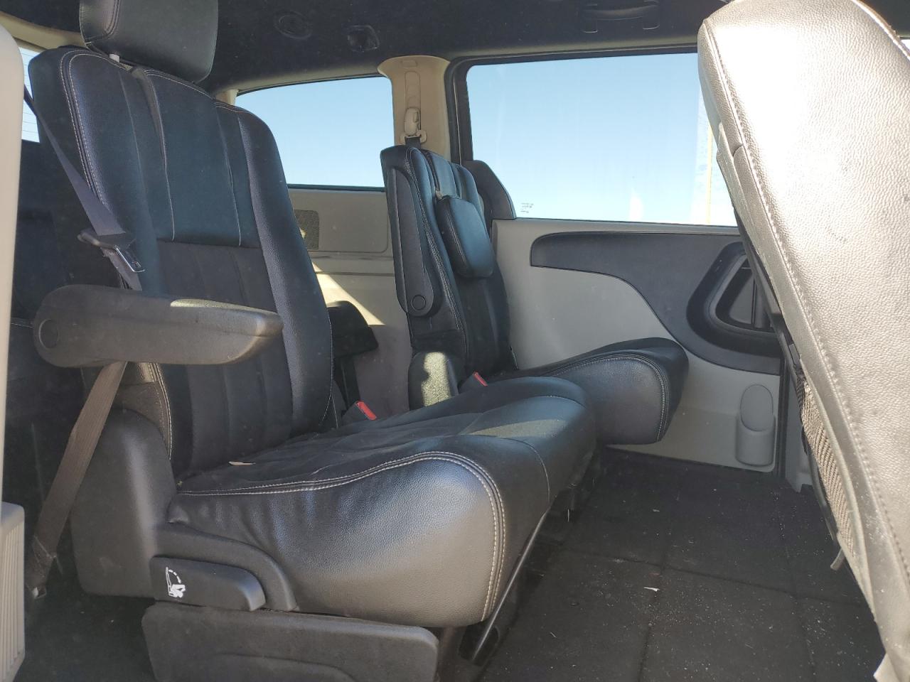 Dodge Caravan Sxt Image 7