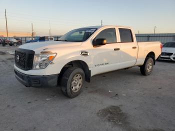  Salvage Nissan Titan