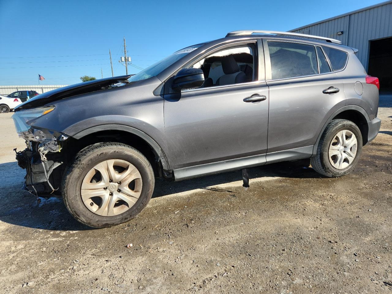 Toyota RAV4 Le Image 1