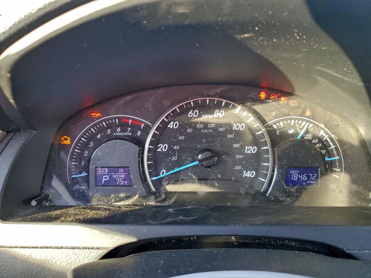 Toyota Camry L Image 9