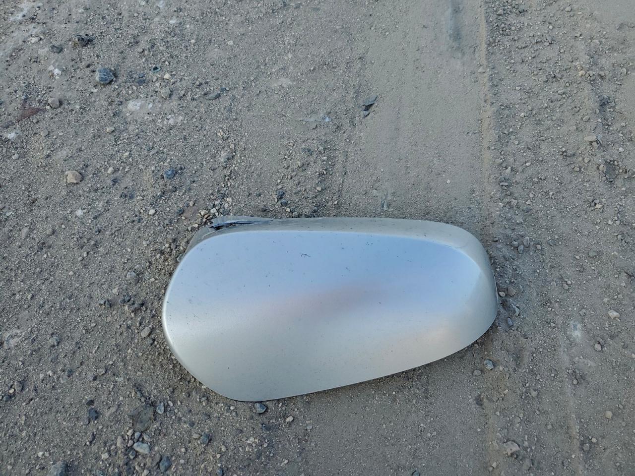 Toyota Camry L Image 11