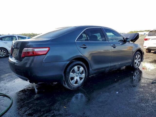 Toyota Camry Ce Image 2