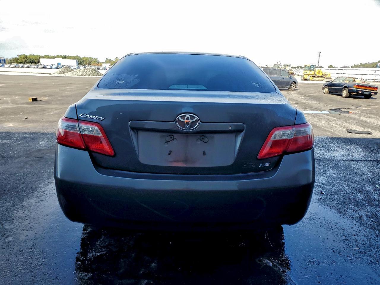 Toyota Camry Ce Image 6