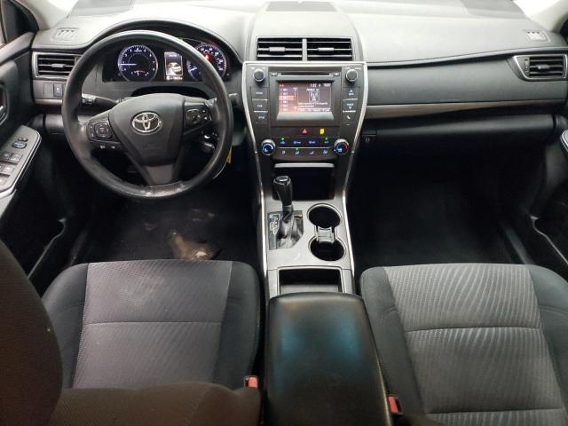 Toyota Camry Le Image 5