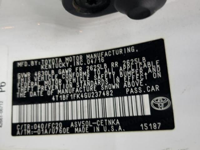 Toyota Camry Le Image 12