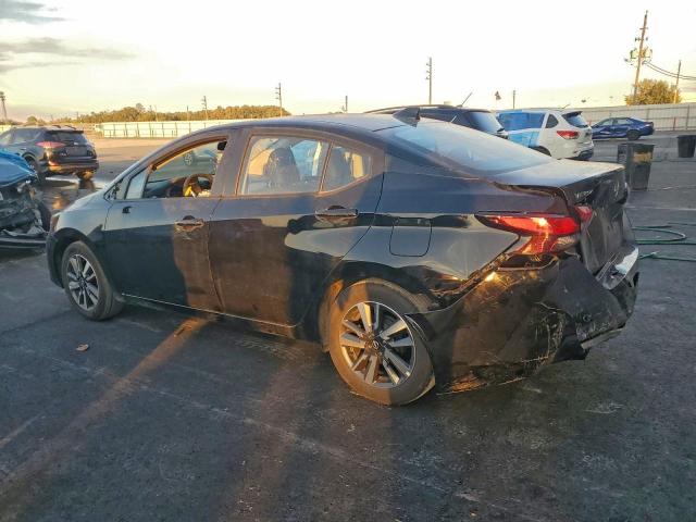 Nissan Versa Sv Image 4