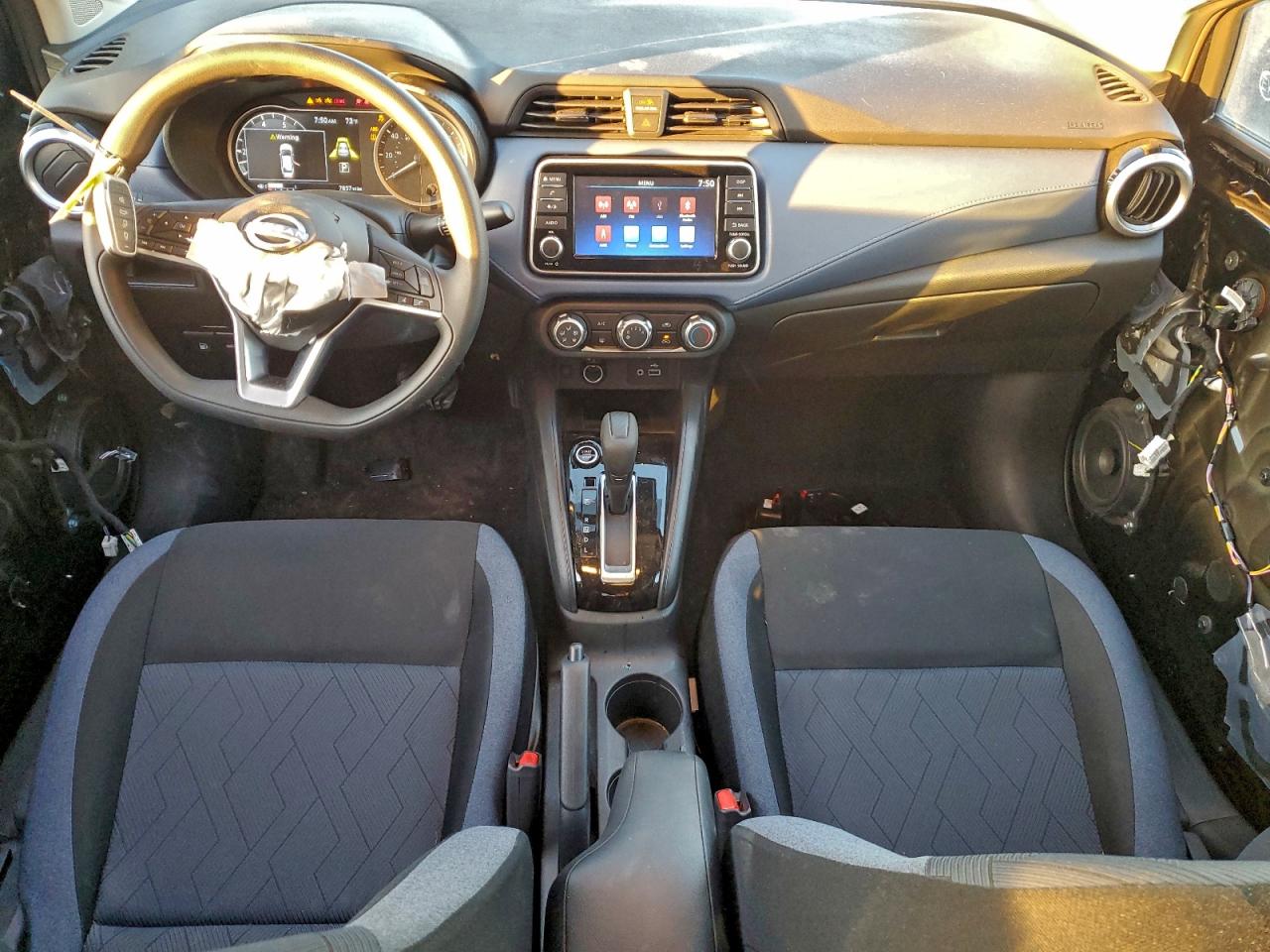 Nissan Versa Sv Image 12