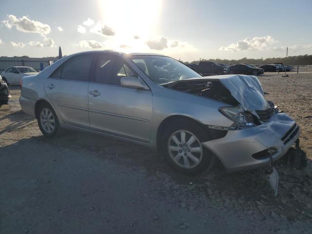 Toyota Camry Le Image 2