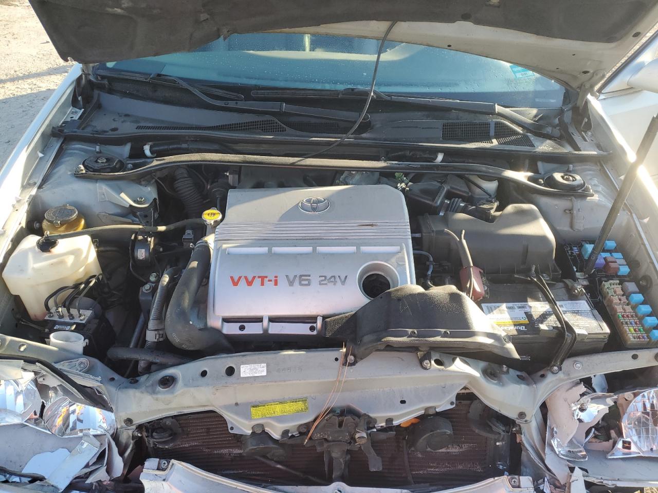 Toyota Camry Le Image 12