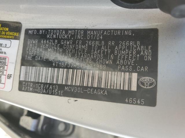 Toyota Camry Le Image 11