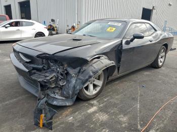  Salvage Dodge Challenger