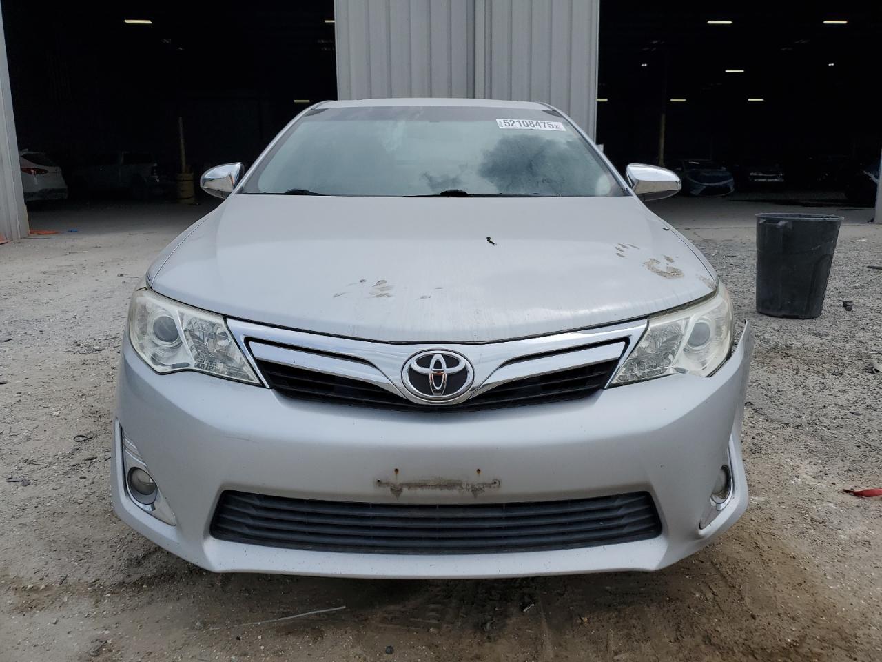 Toyota Camry L Image 7