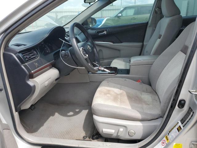 Toyota Camry L Image 9