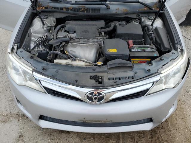 Toyota Camry L Image 2