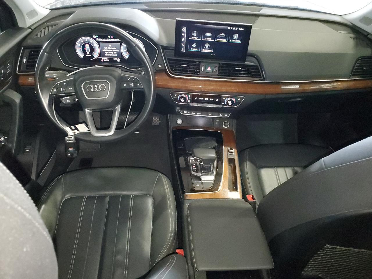 Audi Q5 Premium Plus 45 Image 4
