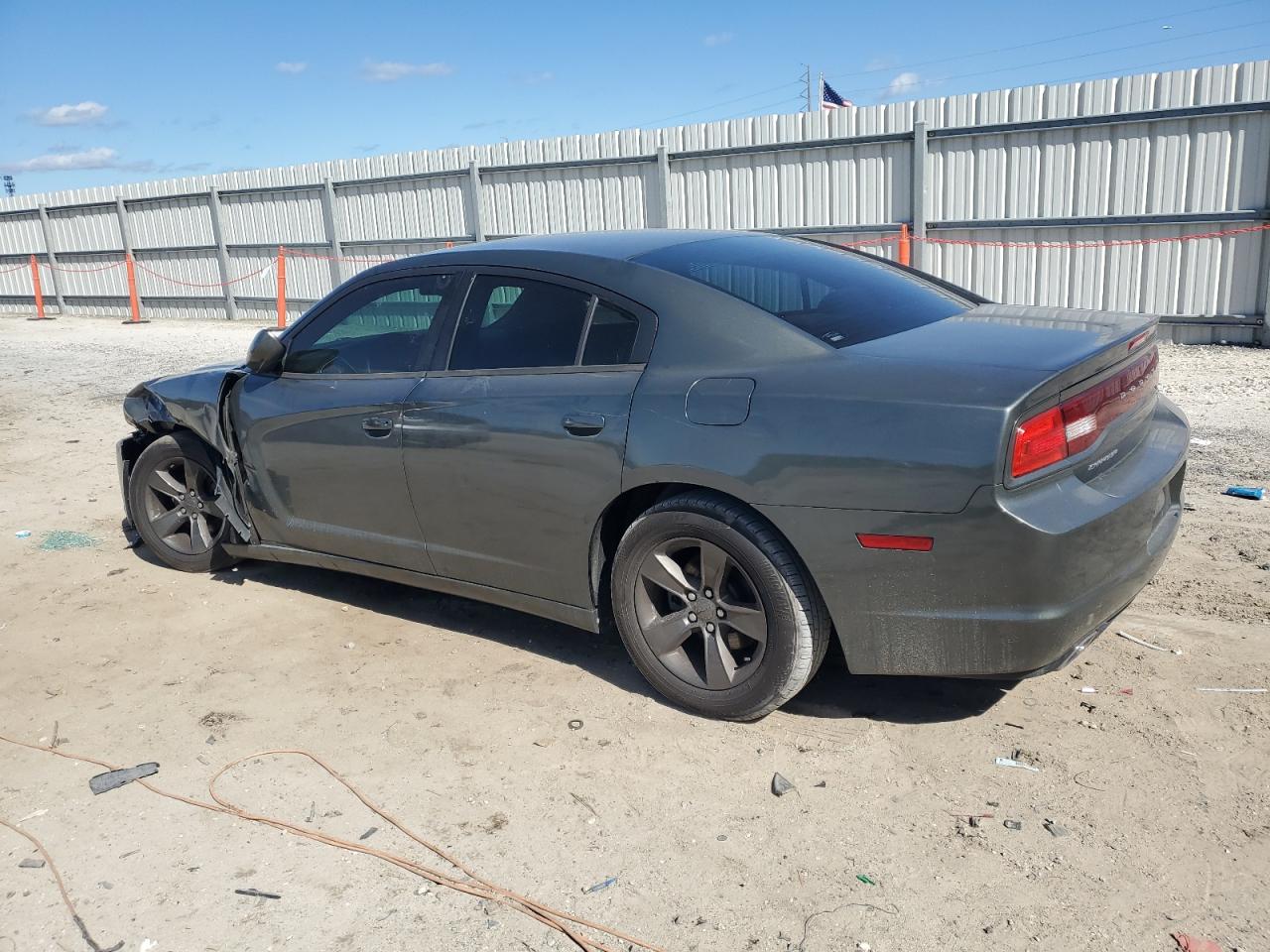 Dodge Charger Se Image 5