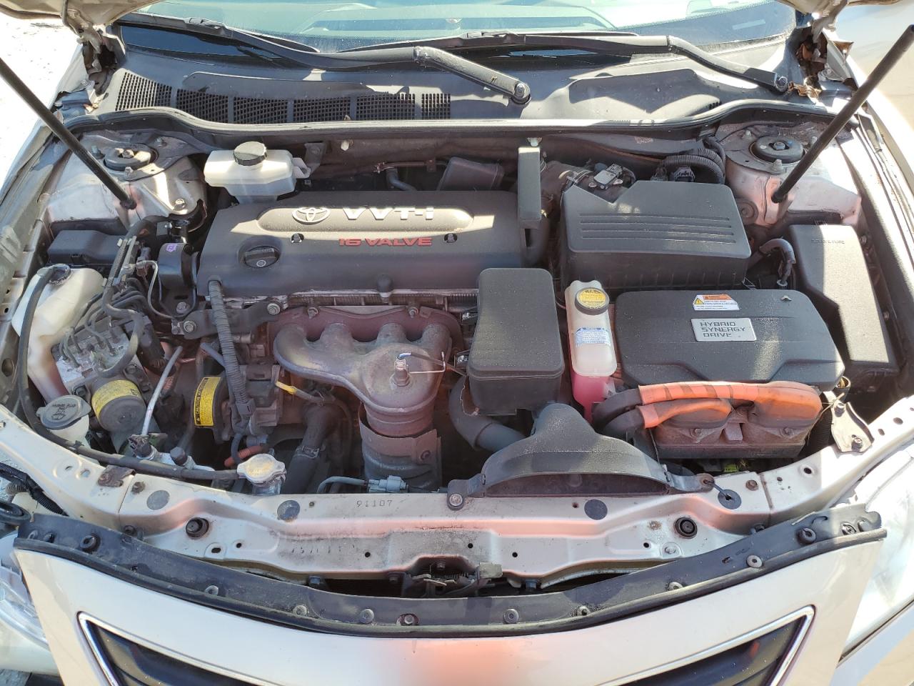 Toyota Camry Hybrid Image 5