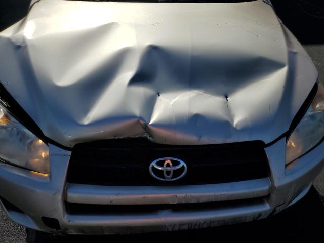 Toyota RAV4 Image 11