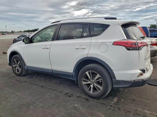 Toyota RAV4 Xle Image 2