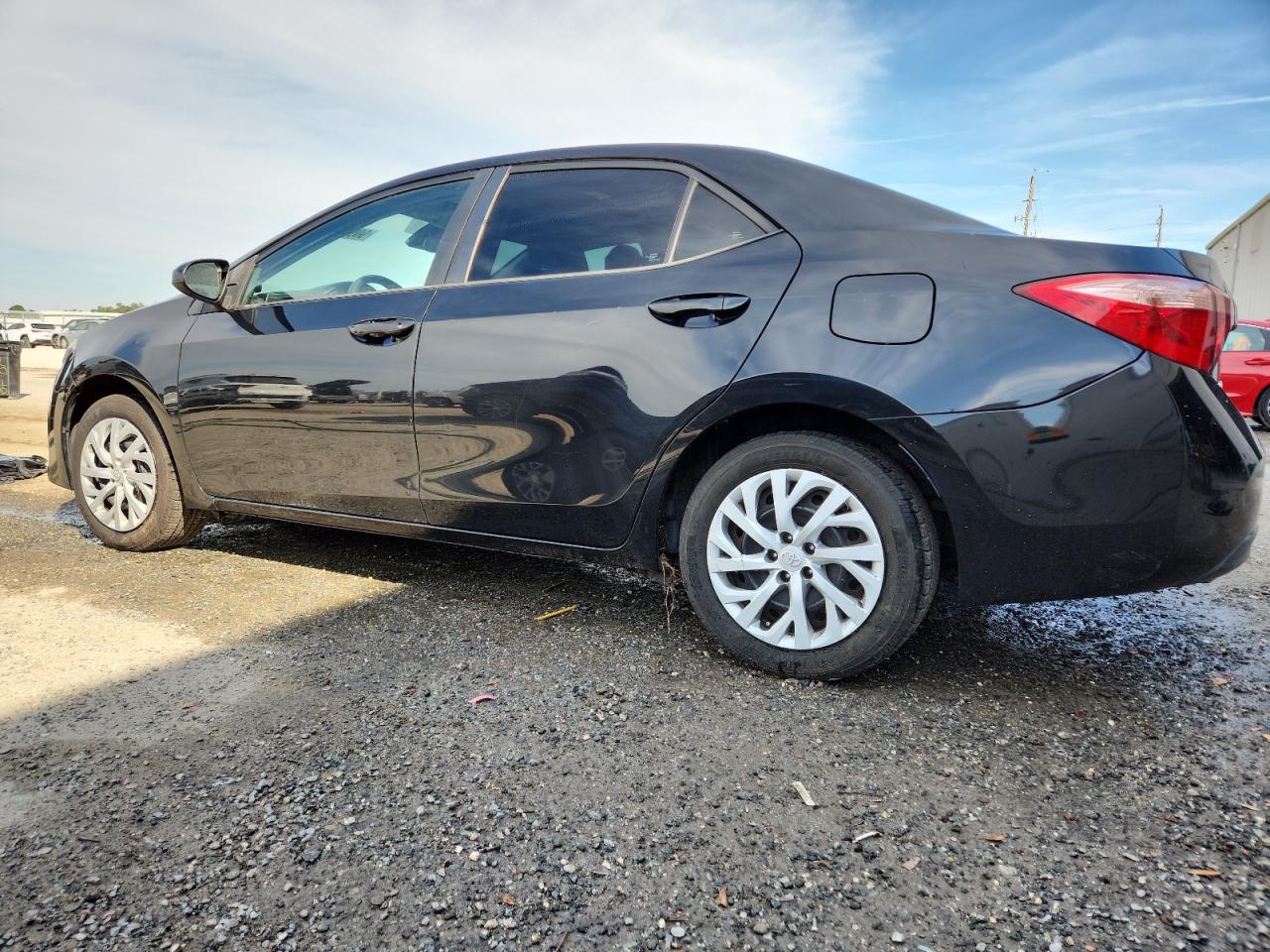 Toyota Corolla L Image 7