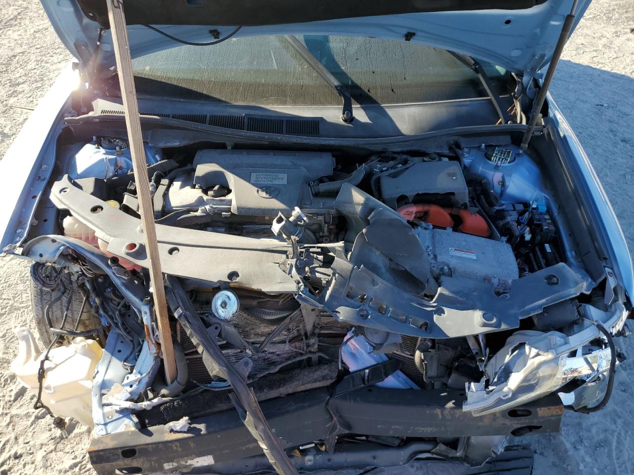 Toyota Camry Hybrid Image 12