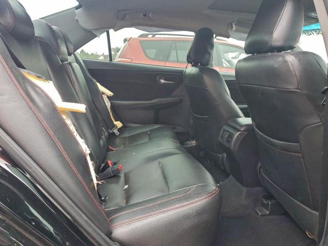 Toyota Camry Le Image 9