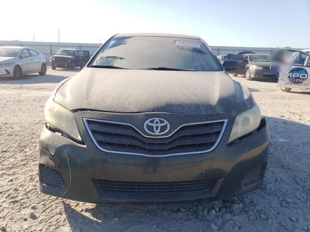 Toyota Camry Base Image 10