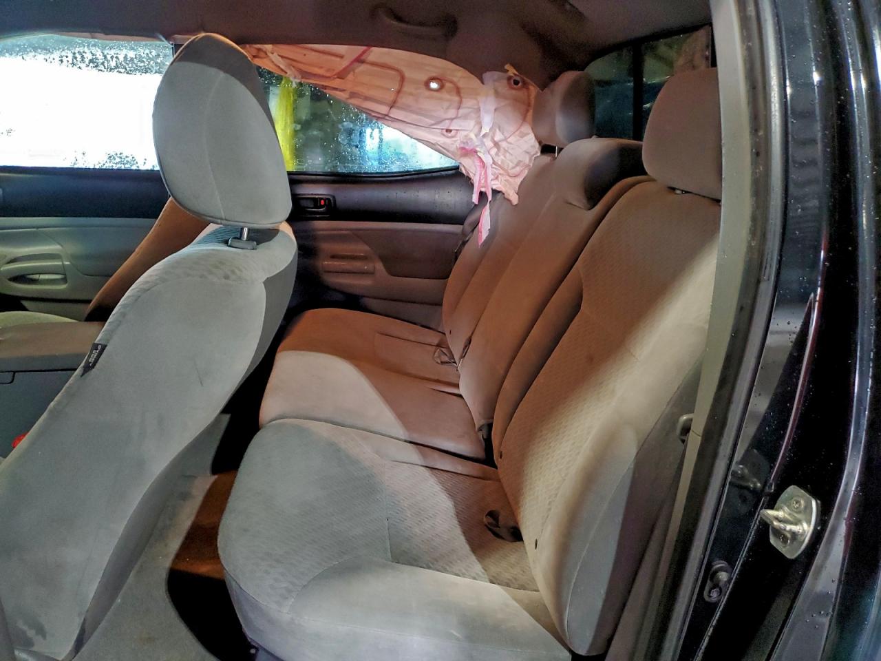 Toyota Tacoma Double Cab Prerunner Image 8