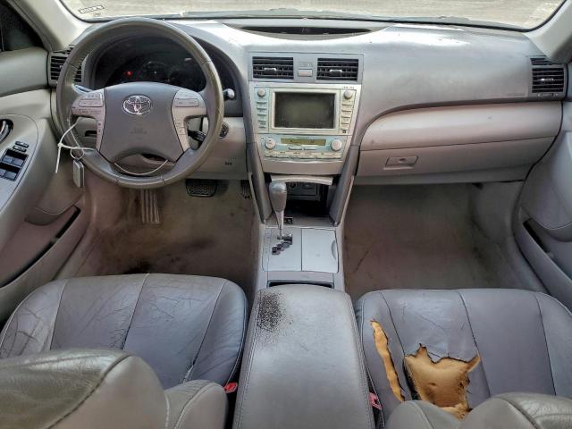 Toyota Camry Hybrid Image 5